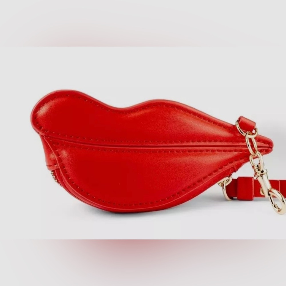 DVF Coin Wallet